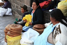 vendors in cuzco