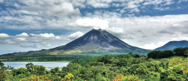 Arenal Volcano pic